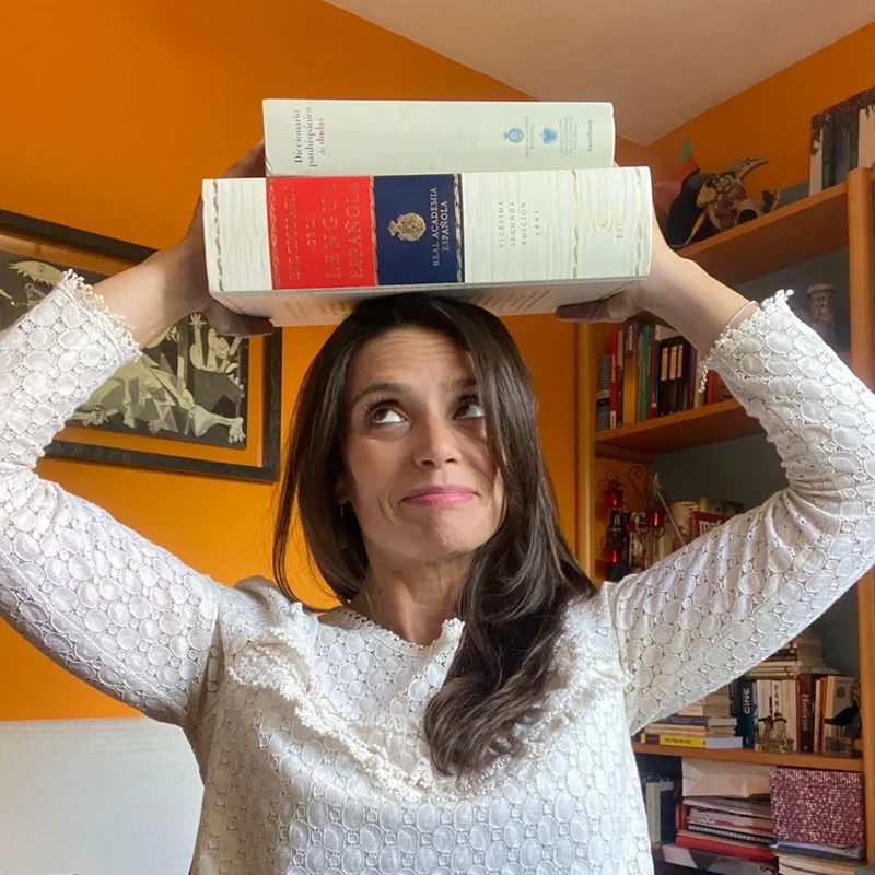 Gender Inclusive Language Spanish Courses – Violette à Lunettes